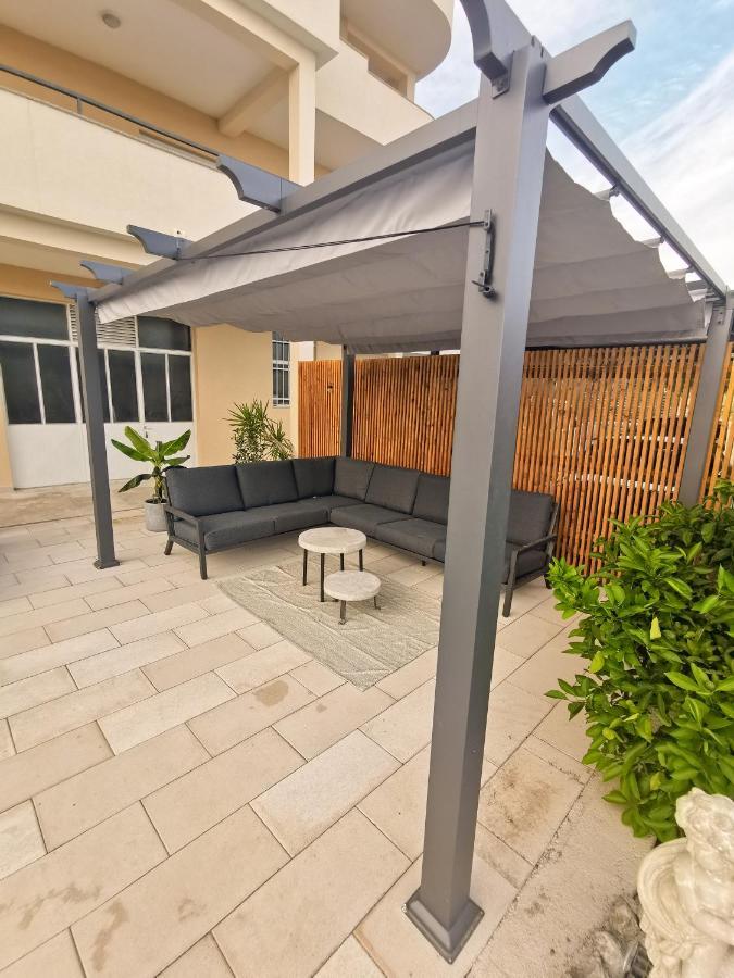 A4 Apartmani Kevic Kaštela Exteriör bild